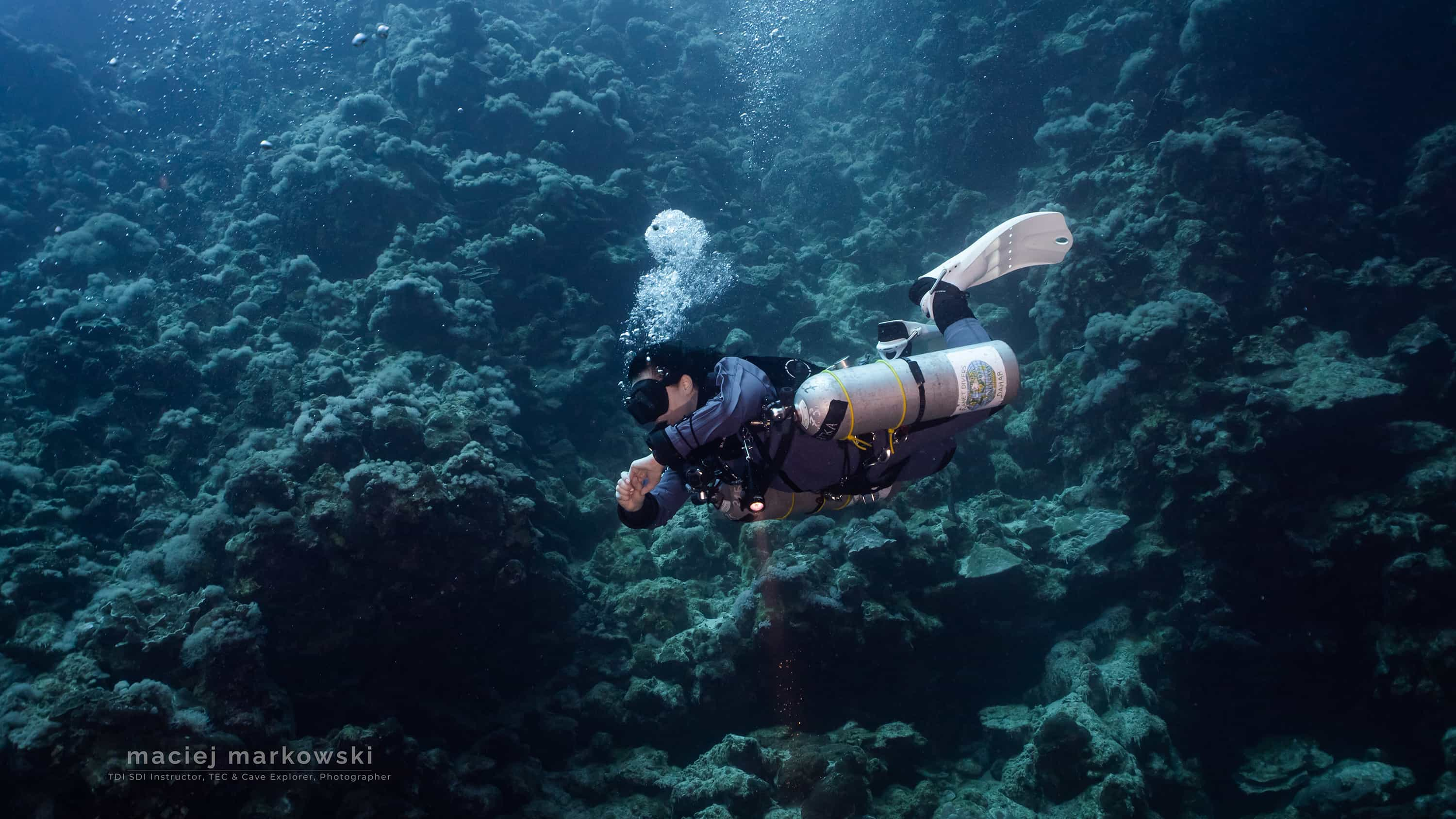 Sidemount